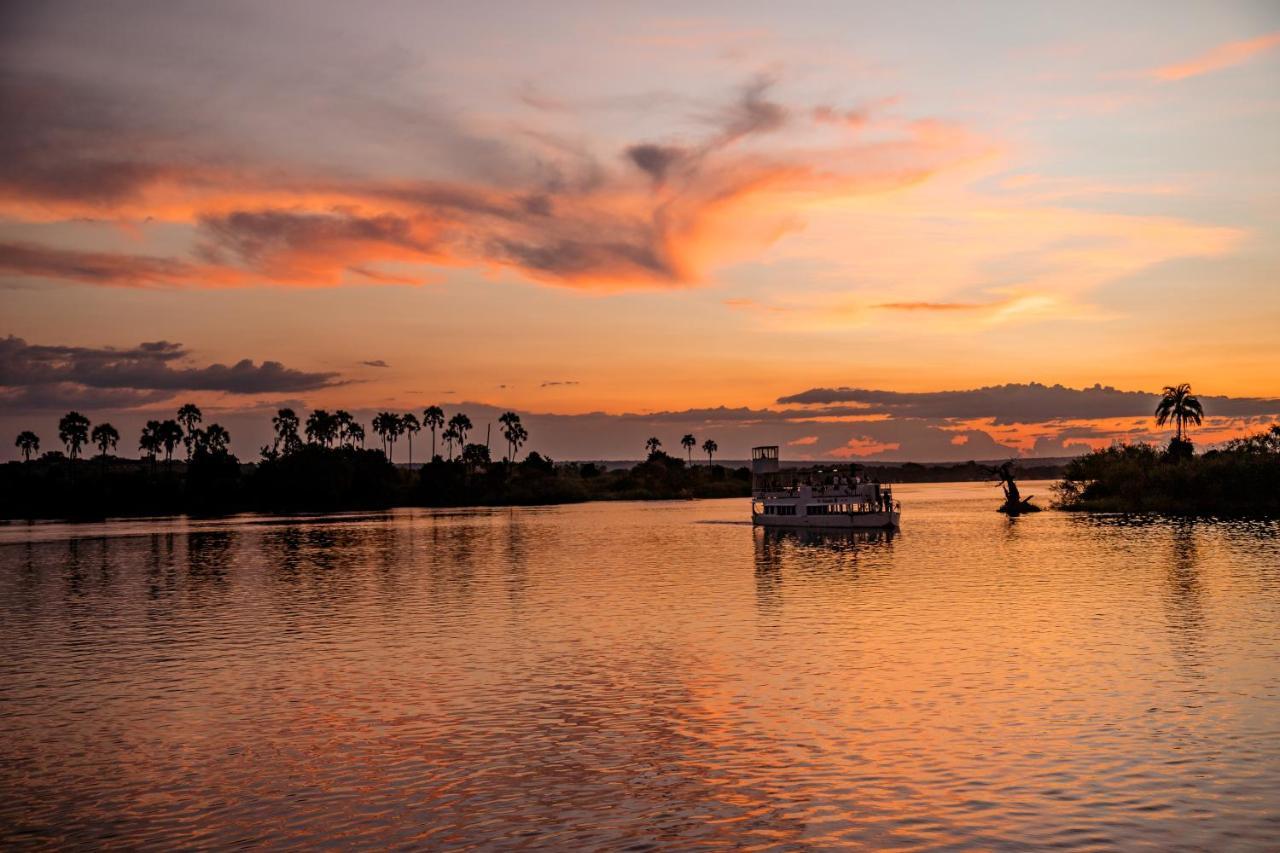 The Victoria Falls Waterfront Livingstone Extérieur photo