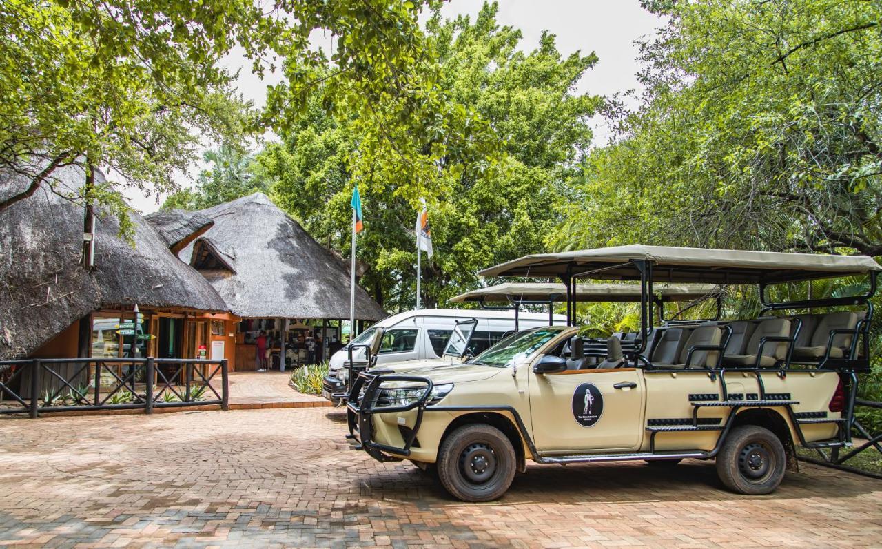 The Victoria Falls Waterfront Livingstone Extérieur photo
