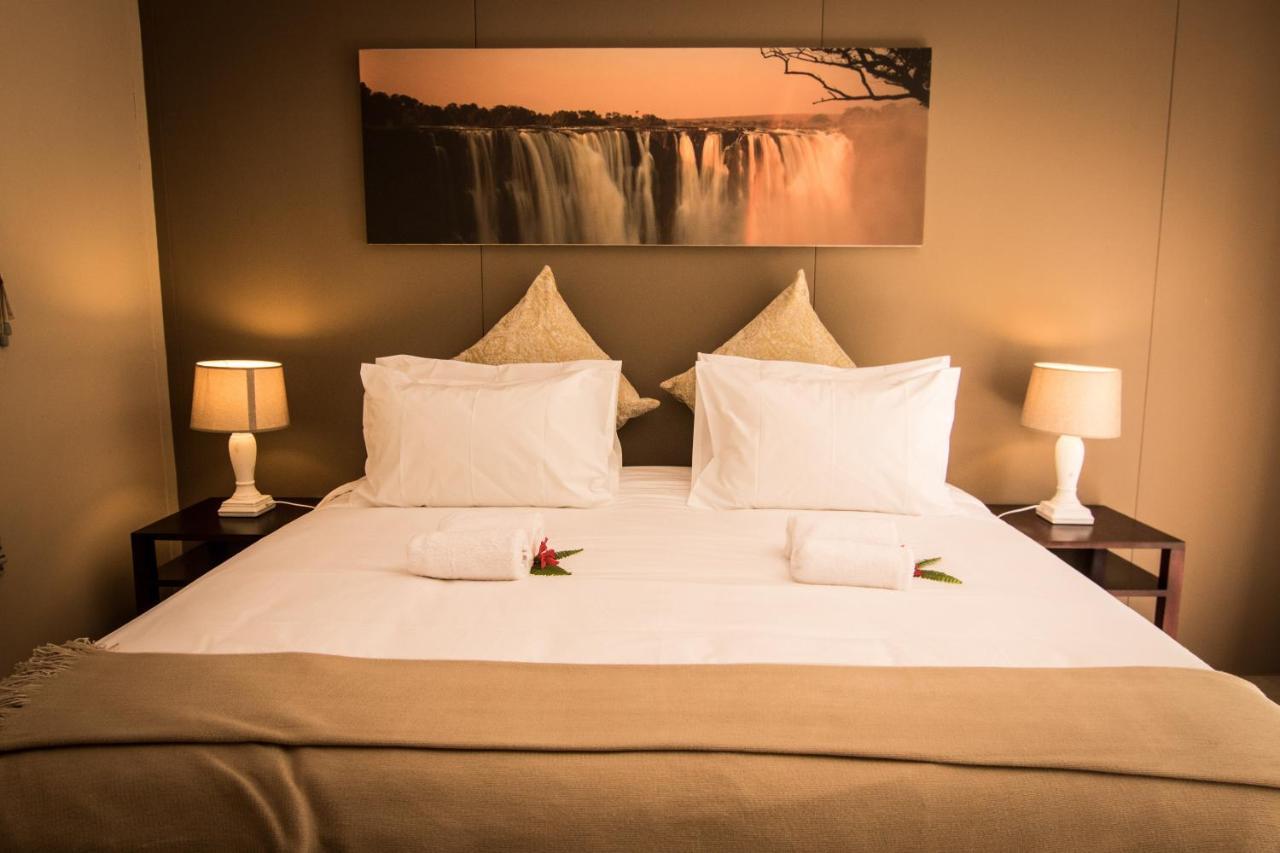 The Victoria Falls Waterfront Livingstone Extérieur photo